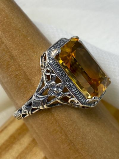 Lizzy Round Halo Engagement ring Vintage Inspired in gold